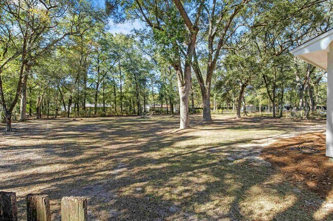 Building Photo - 8477 Titus Ln