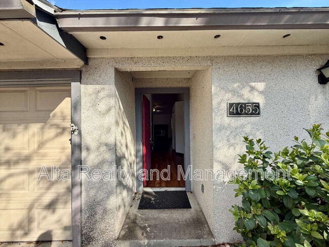 Building Photo - 4655 Trevi Dr