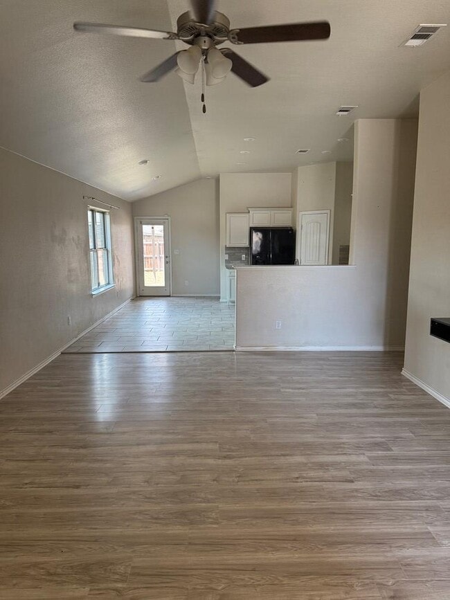Building Photo - 9309 Sagebrush Ave