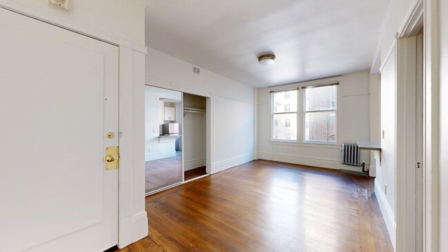 Building Photo - 422 Ellis St