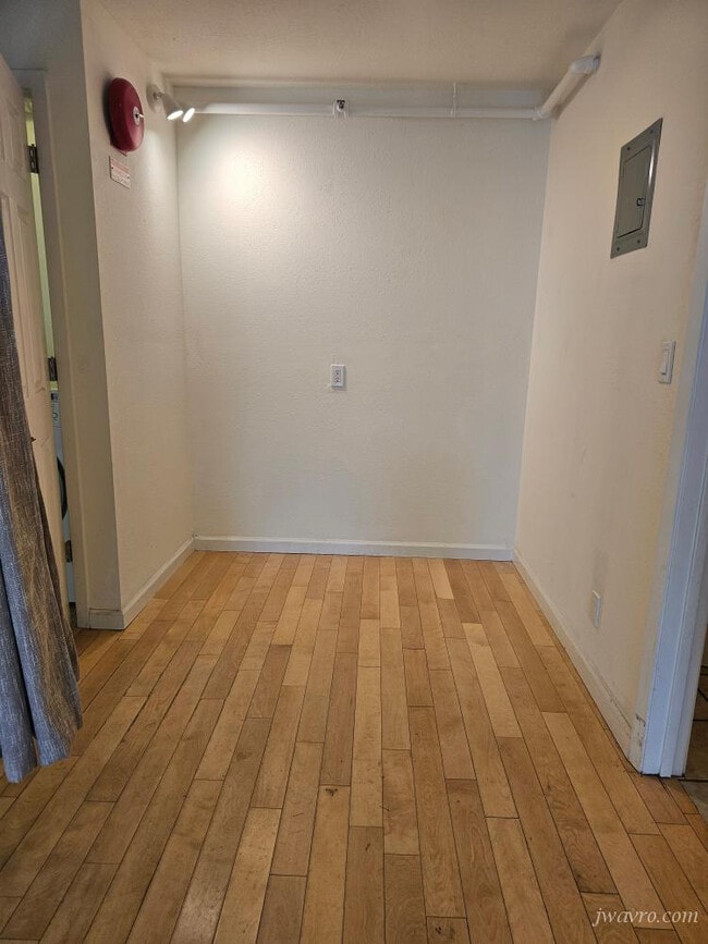 Building Photo - 461 Belvedere St