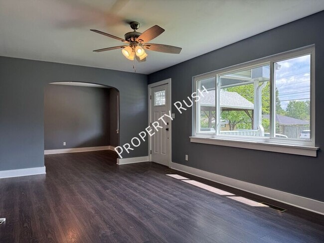 Building Photo - 743 Lanoir St