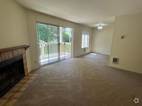 Building Photo - Bridle Estates