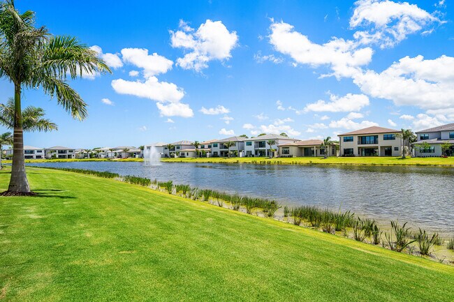 Building Photo - 9516 Riverside Pk Dr