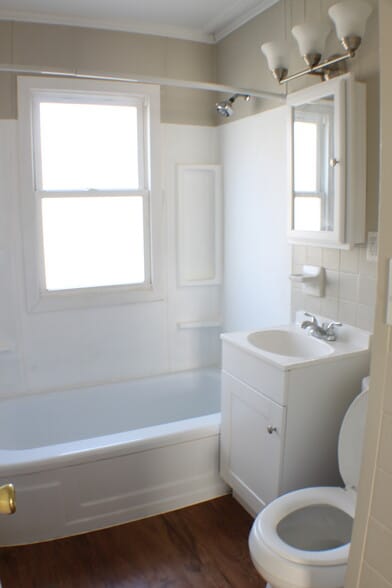 Bathroom - 3502 N Sterling Ave