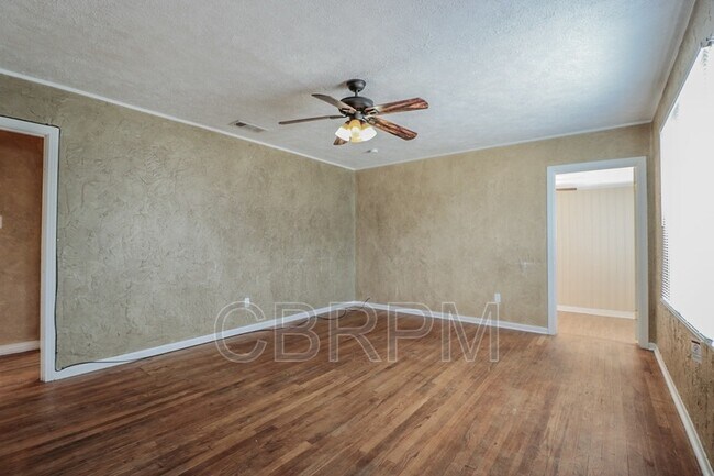 Building Photo - 2509 36th St