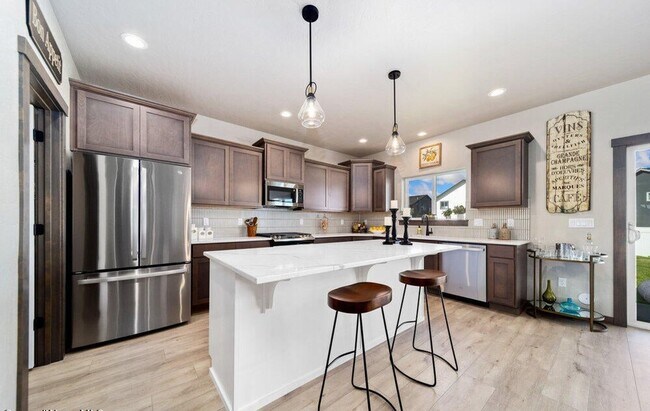 Building Photo - 2743 N Neptune Street