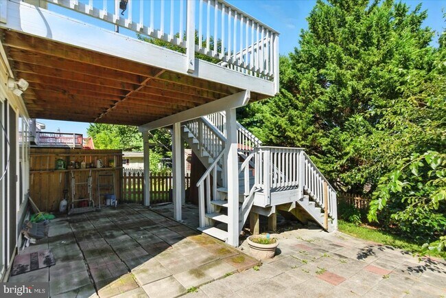 Building Photo - 1065 Jeanett Way