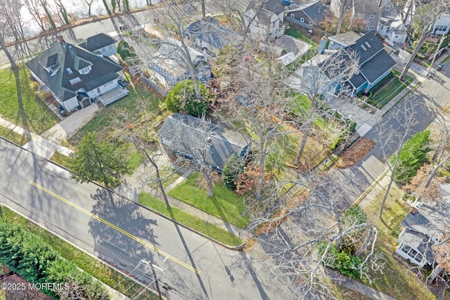 Building Photo - 488 Monmouth Rd