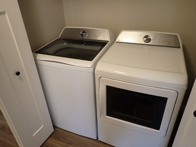 Building Photo - 1796-1798 Garroman Dr