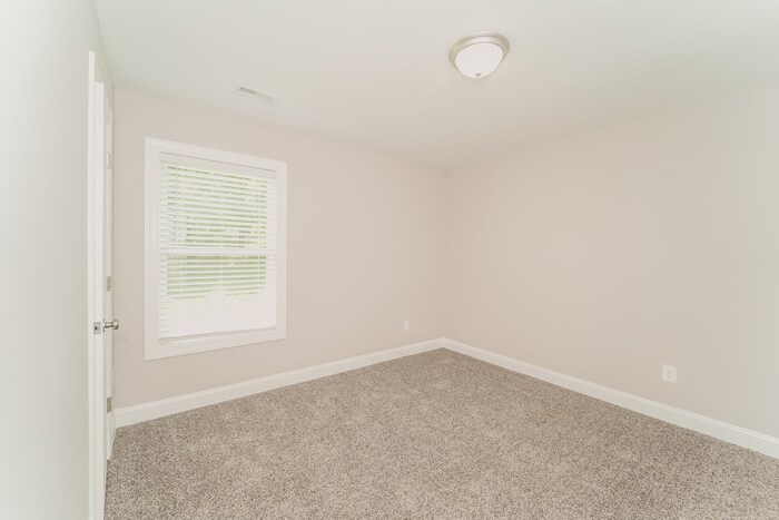 Building Photo - 8610 North Dr