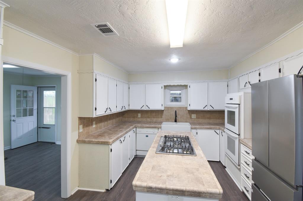 Building Photo - 301 S 3rd St