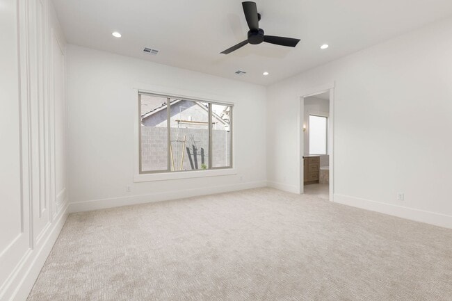 Building Photo - Beautiful single story with 4 bedrooms close to Crimson High School