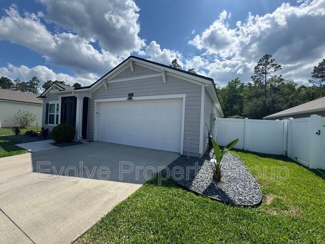 Building Photo - 84 Oakleaf Way