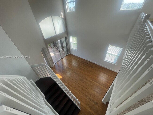 Building Photo - 7931 NW 114th Ct
