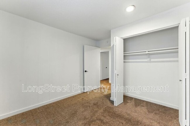 Building Photo - 48 Eagle Crest Dr