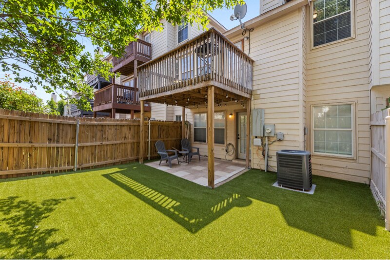 Building Photo - 3974 Fernando Dr