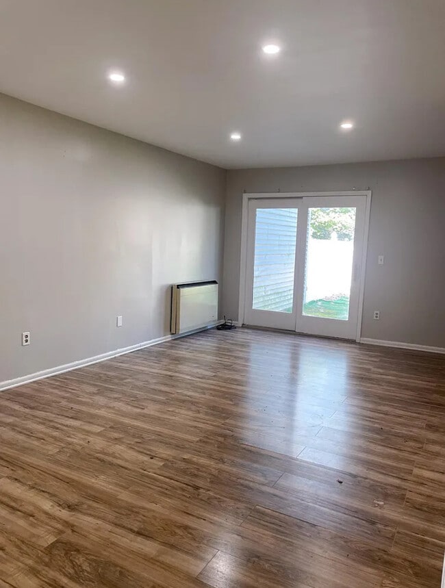 Building Photo - 36 Tallow Wood Dr