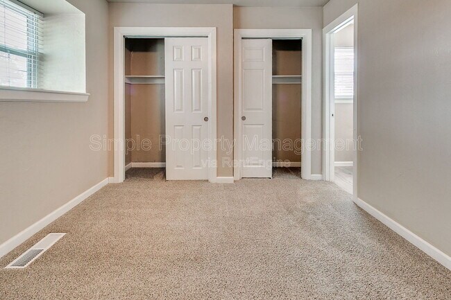 Building Photo - 120 N Ranchwood Blvd