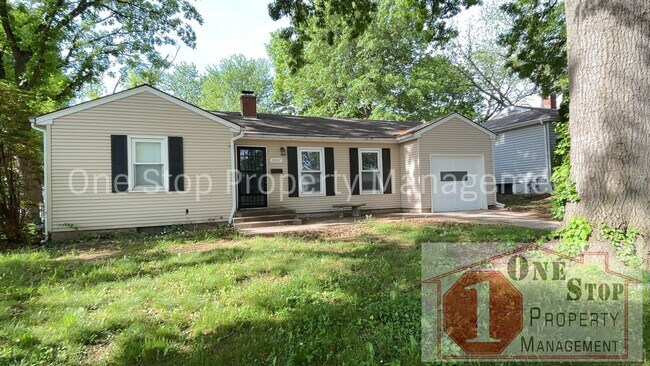 Primary Photo - Beautiful 3 Bedroom 1 Bathroom in Independ...
