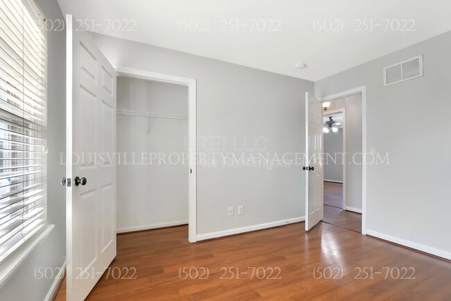 Building Photo - 3645 Rolling Ridge Way