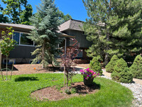 Building Photo - 2240 Hillsdale Cir
