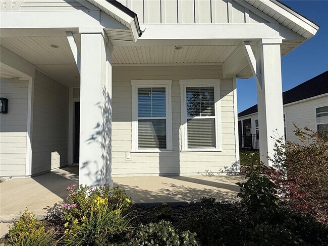 Building Photo - 11822 SW 34th Rd