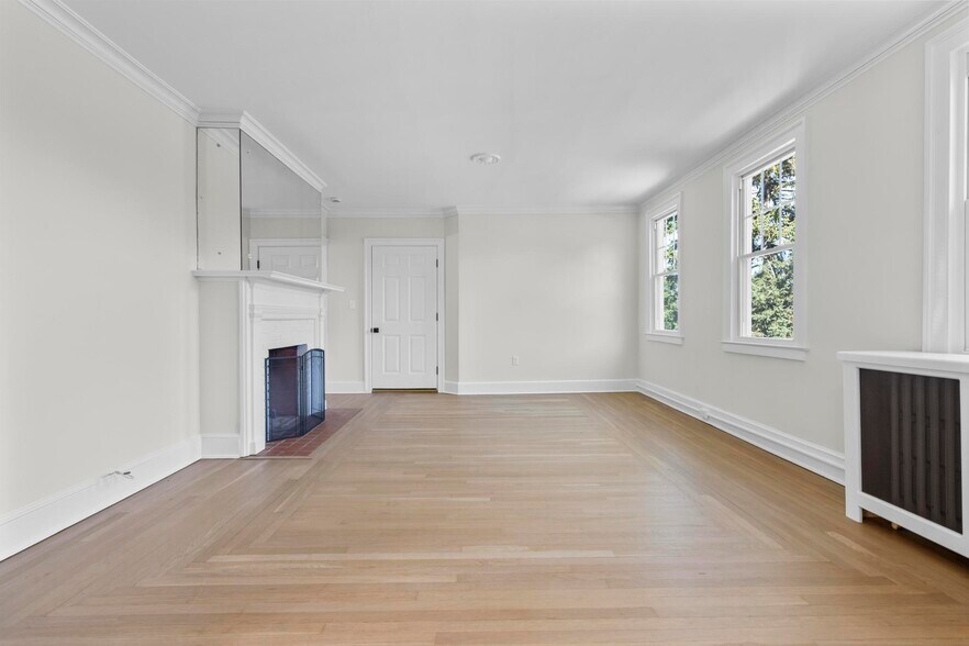 Living Room View 2 - 1070 Whitney Ave