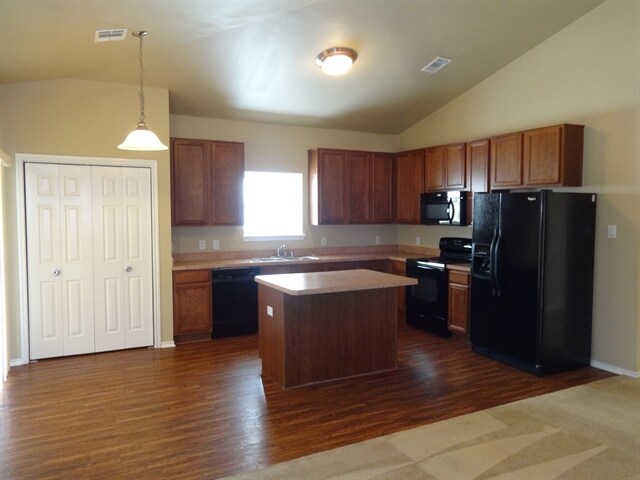 Building Photo - 9000 Stone Mill Ln