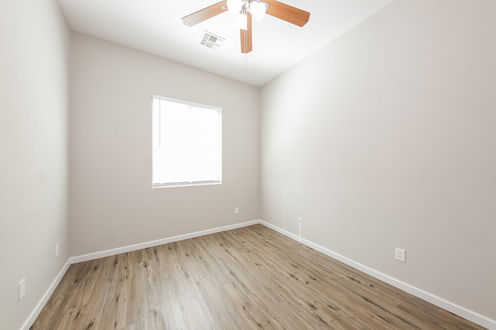 Building Photo - 10416 W Carlota Ln