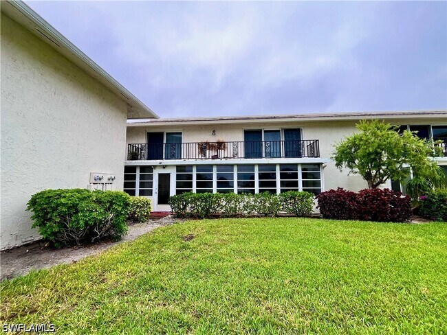 Building Photo - 209 Palm Dr
