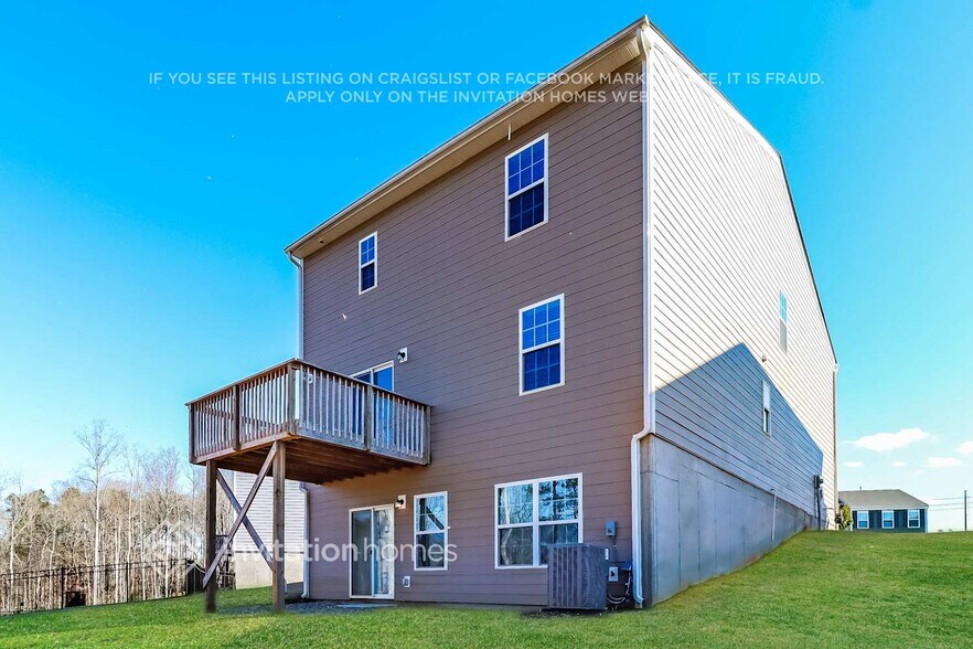Building Photo - 1019 Eagle Legend Trl