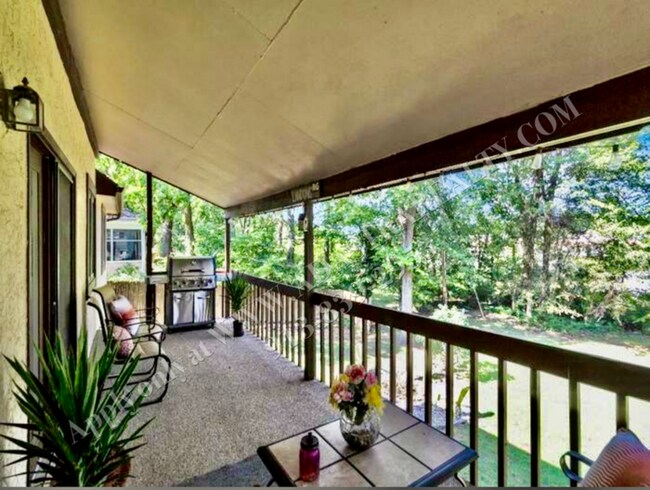 Building Photo - Beautiful UPDATED Ranch in Mission-Coming SOON!!