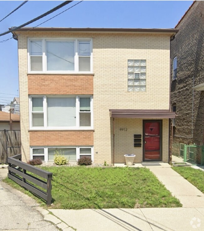 Building Photo - 4912 W Berteau Ave