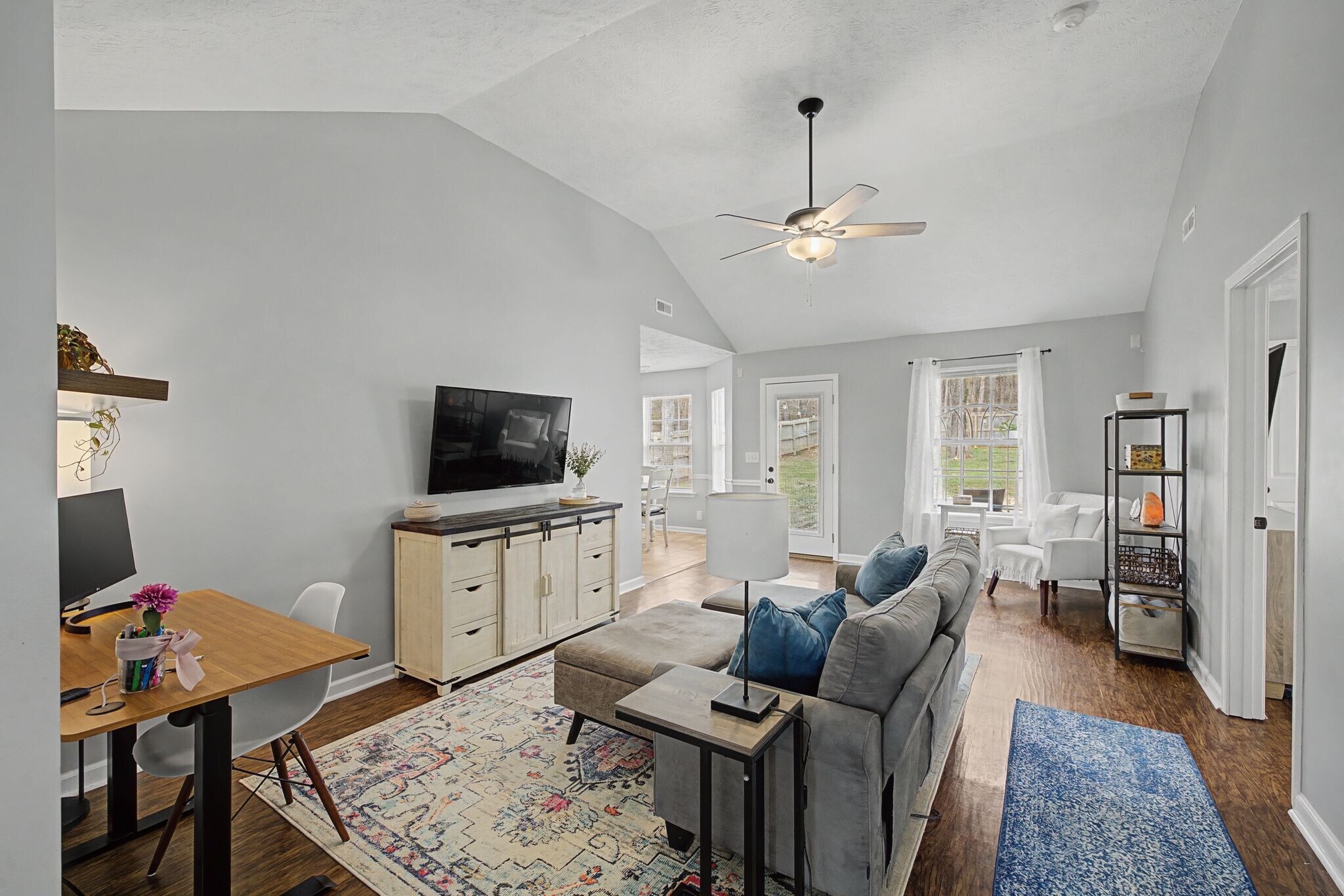 Building Photo - 401 Niagra Ln