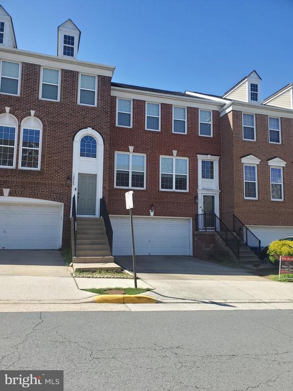 Building Photo - 13991 Tanners House Way