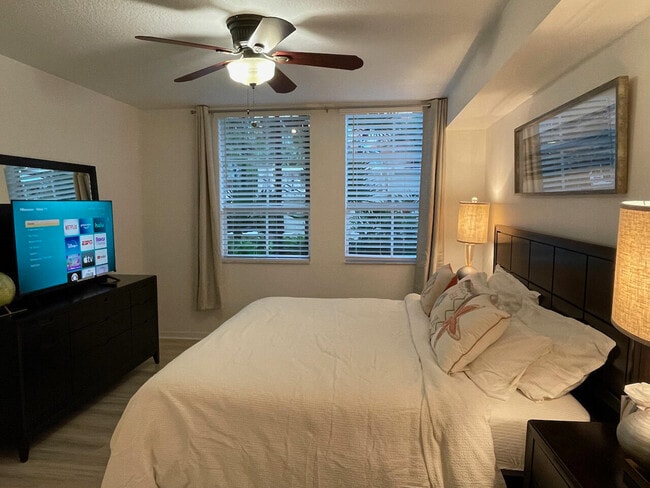 Building Photo - 600 S Dixie Hwy