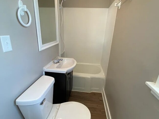 Building Photo - 2012 Madison St