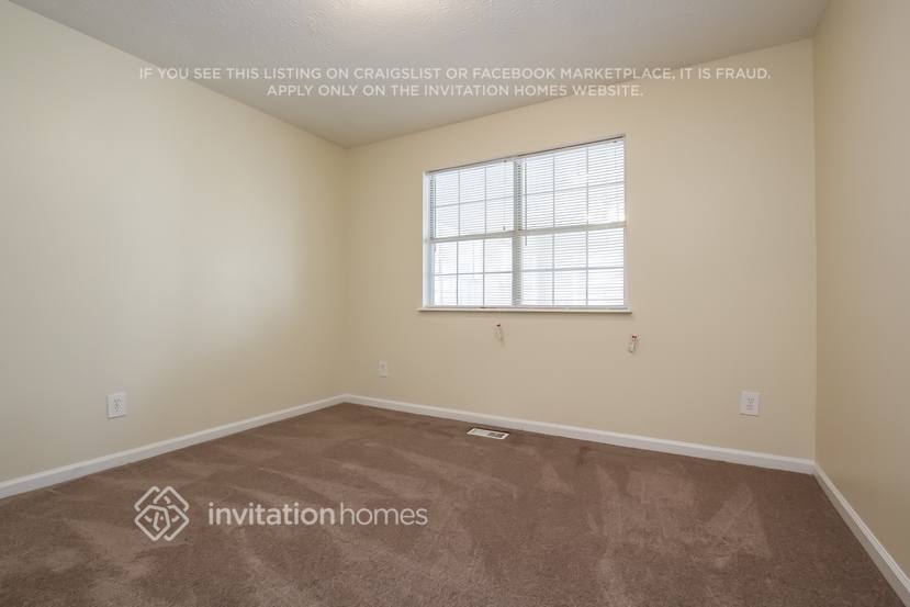 Building Photo - 1675 Watercrest Cir