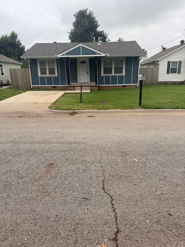 Building Photo - Charming 2-Bedroom Home for Lease – El?Reno, OK