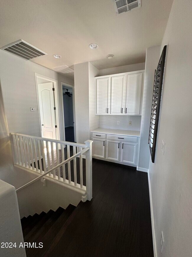 Building Photo - 2251 E Azalea Dr