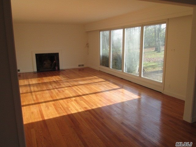 Building Photo - 164 Wildwood Rd