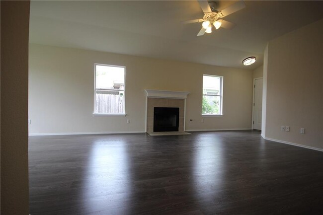 Building Photo - 14705 Rumfeldt St