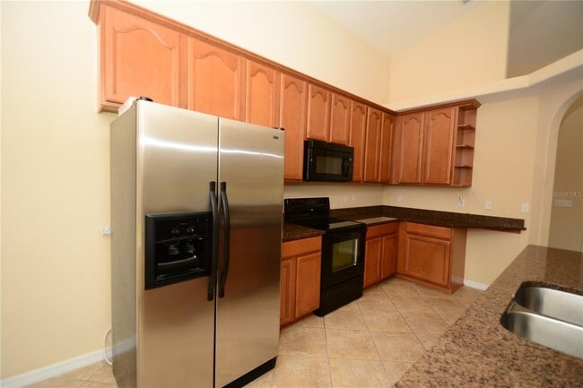 Building Photo - 40 Arrowhead Dr