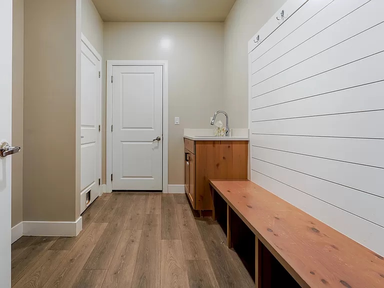 Building Photo - 3761 Native Dancer Dr