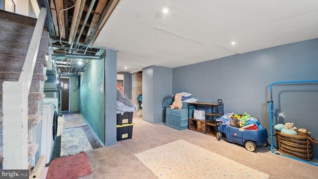 Building Photo - 305 N Bishop Ave