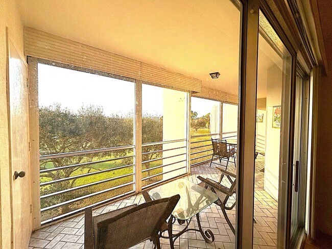 Building Photo - 3951 Via Poinciana