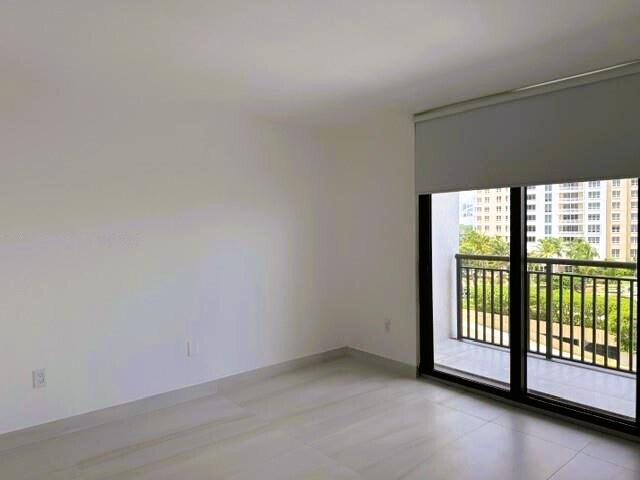Building Photo - 540 Brickell Key Dr