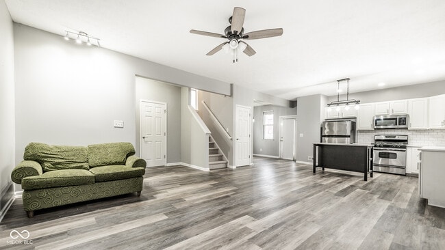 Building Photo - 2525 Central Ave