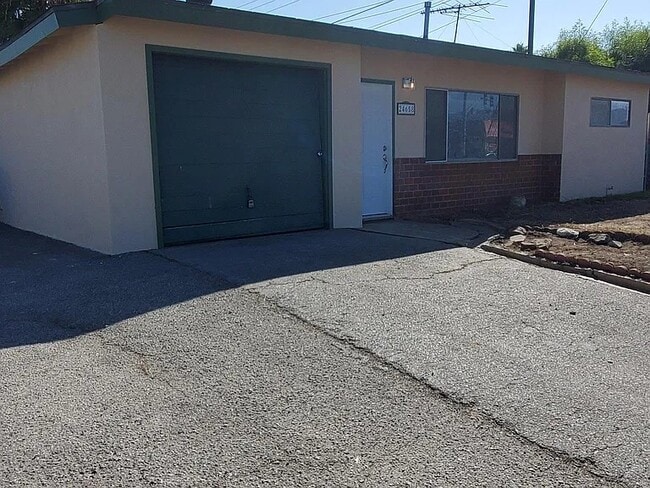 Building Photo - Eshelman Flats